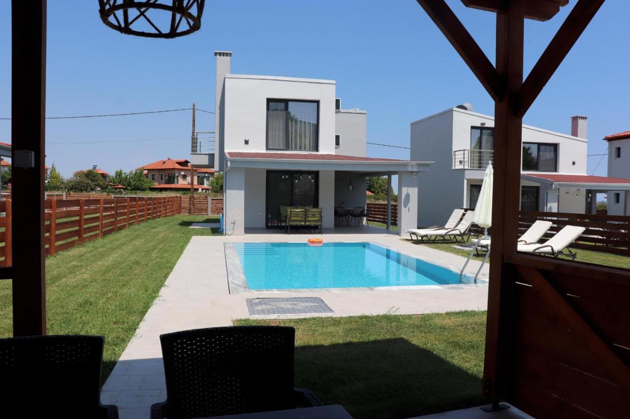 Olympus Paradise 4 Skotina Exterior foto